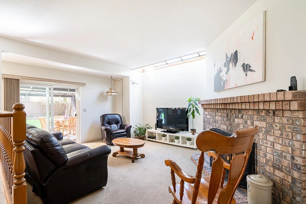 Family Room Photo of 9835 158a Street, Surrey, BC
