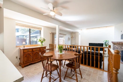 Kitchen Island Photo of 9835 158a Street, Surrey, BC