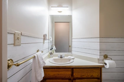 Mudroom Photo of 9835 158a Street, Surrey, BC