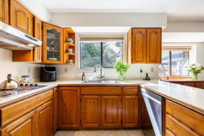 Walk-In Closet Photo of 9835 158a Street, Surrey, BC