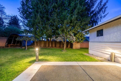 Garage Interior Photo of 26981 28b Avenue, Langley, BC