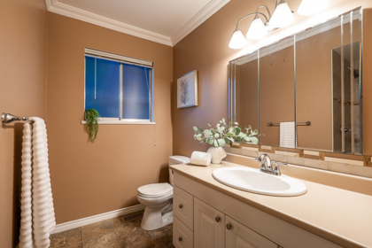Powder Room Photo of 26981 28b Avenue, Langley, BC