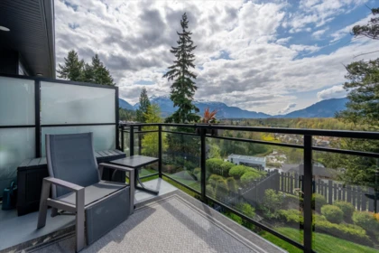 41235 Highline Place, Squamish, BC, Squamish — Half Duplex for sale