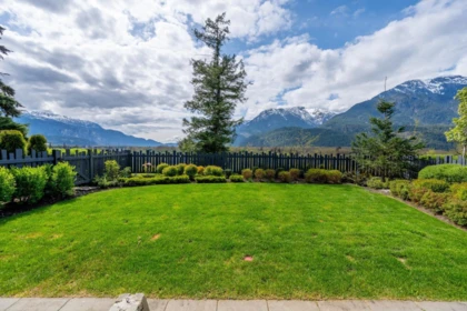 Swimming Pool Photo of 41235 Highline Place, Squamish, BC