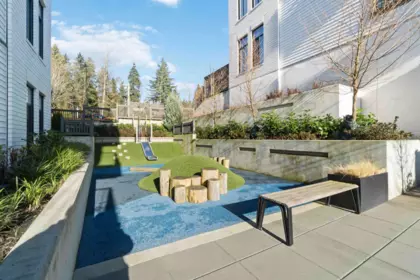 Garden / Landscaping Photo of 310 718 Edgar Avenue, Coquitlam, BC