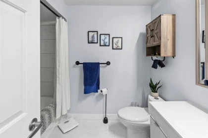 Powder Room Photo of 307 2279 Mccallum Road, Abbotsford, BC