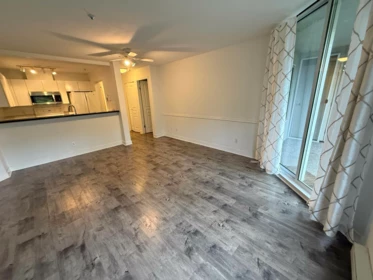 Kitchen Photo of 101 8460 Jellicoe Street, Vancouver, BC