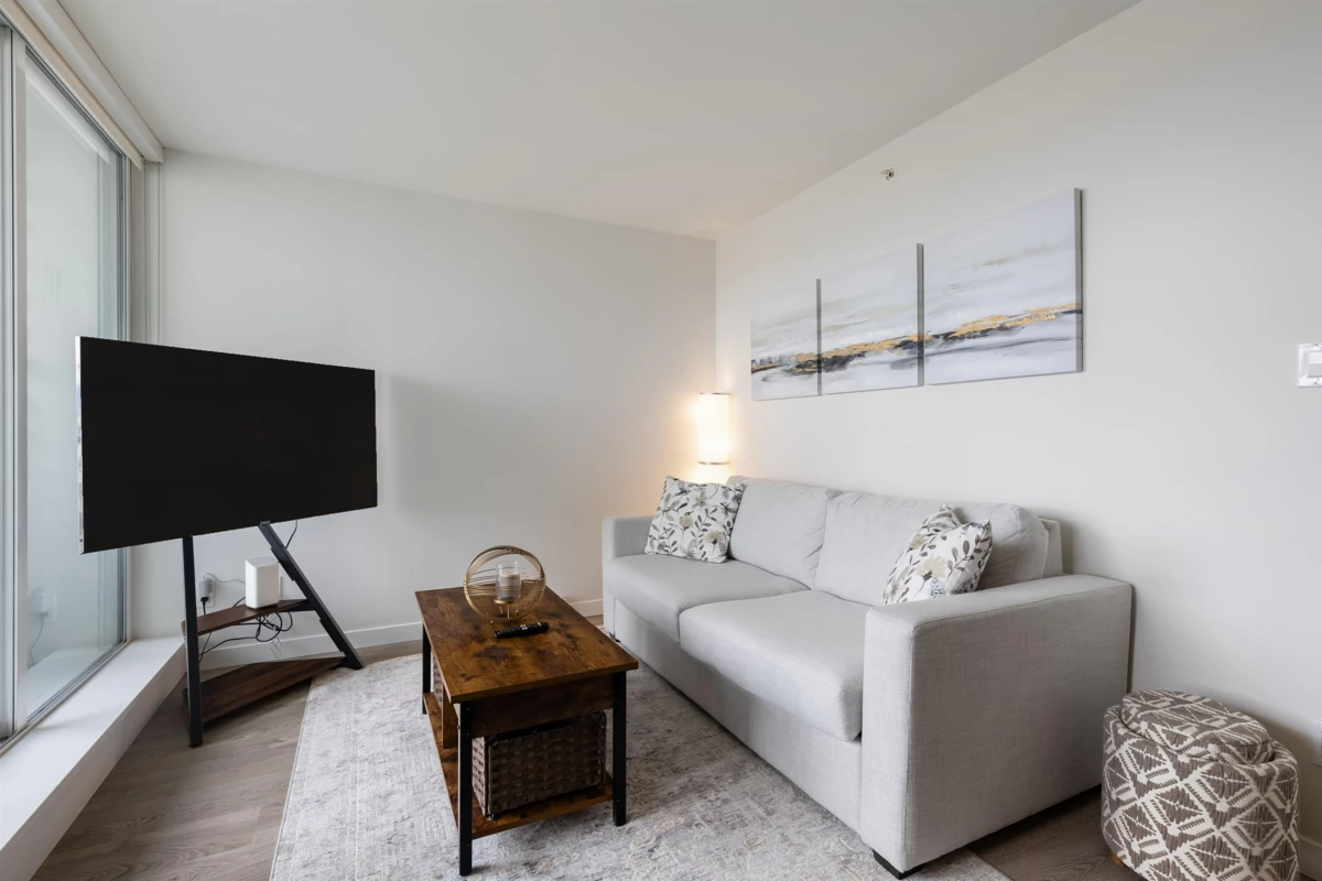 Dining Area Photo of 521 311 E 6 Avenue, Vancouver, BC