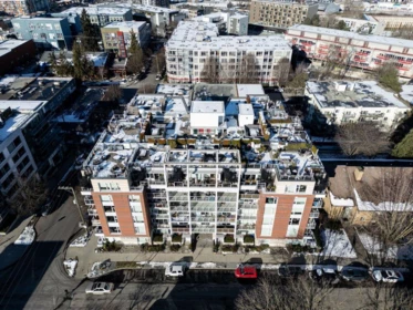Hot Tub / Spa Photo of 521 311 E 6 Avenue, Vancouver, BC