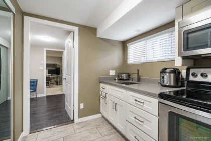 Guest Bathroom Photo of 11230 82 Avenue, Delta, BC