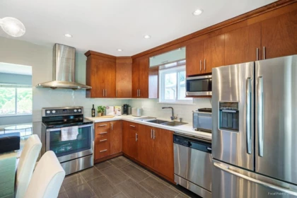 Kitchen Island Photo of 11230 82 Avenue, Delta, BC