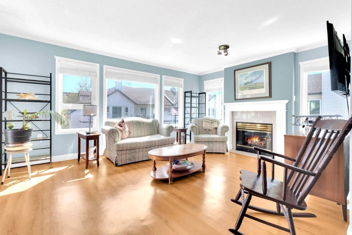 Family Room Photo of 302 17740 58a Avenue, Surrey, BC