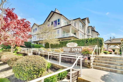 302 17740 58a Avenue, Surrey, BC, Surrey — Apartment/Condo for sale