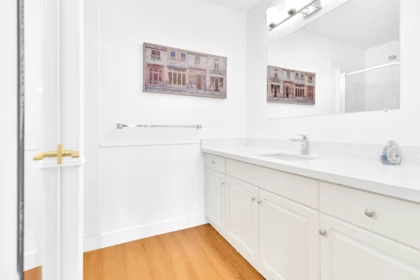 Primary Bathroom Photo of 302 17740 58a Avenue, Surrey, BC