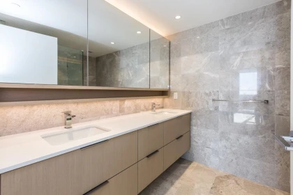 Walk-In Closet Photo of 2101 485 W 42nd Avenue, Vancouver, BC