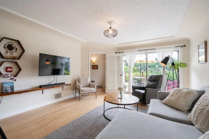6577 Marine Drive, West Vancouver, BC, West Vancouver — Single Family Residence for sale