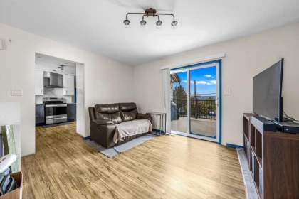Kitchen Photo of 2151 Dawes Hill Road, Coquitlam, BC