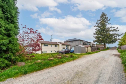 Laundry Room Photo of 2151 Dawes Hill Road, Coquitlam, BC