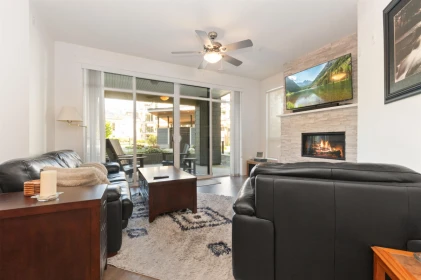 Breakfast Nook Photo of 101 5380 Tyee Lane, Chilliwack, BC