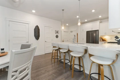 Kitchen Island Photo of 101 5380 Tyee Lane, Chilliwack, BC