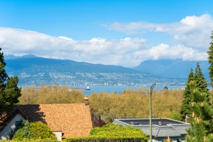 Swimming Pool Photo of 3974 W 10th Avenue, Vancouver, BC