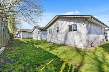 Front Yard Photo of 15 5648 Vedder Road, Chilliwack, BC