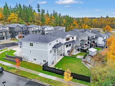 13593 Birdtail Drive, Maple Ridge, BC, Maple Ridge — Single Family Residence for sale