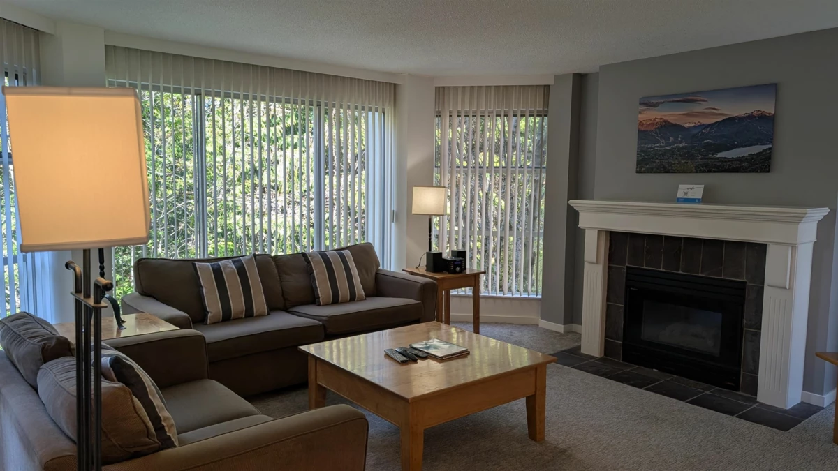 Dining Area Photo of 201wk50 4910 Spearhead Place, Whistler, BC