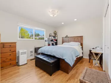 Basement Recreation Room Photo of 5987 Brantford Avenue, Burnaby, BC