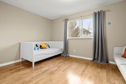 Office / Den Photo of 7321 146 Street, Surrey, BC