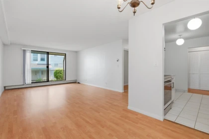 Primary Bedroom Photo of 105 5471 Arcadia Road, Richmond, BC