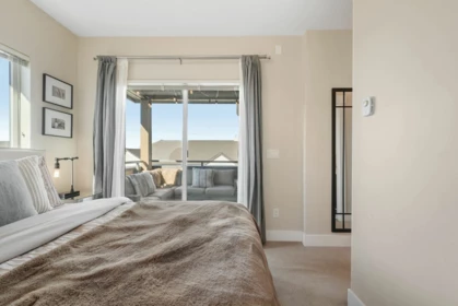 Bedroom 3 Photo of 406 5811 177b Street, Surrey, BC