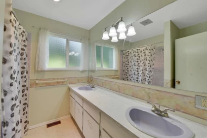 Loft / Bonus Room Photo of 13428 Crescent Road, Surrey, BC