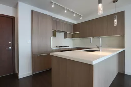 709 8833 Hazelbridge Way, Richmond, BC, Richmond — Apartment/Condo for sale