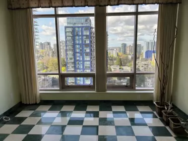 Hot Tub / Spa Photo of 13C 1500 Alberni Street, Vancouver, BC