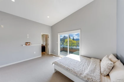 Office / Den Photo of 453 13th Street, West Vancouver, BC