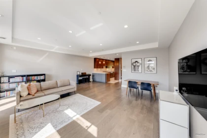 Pantry Photo of 453 13th Street, West Vancouver, BC