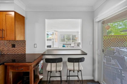 Kitchen Photo of 104 15342 20 Avenue, Surrey, BC