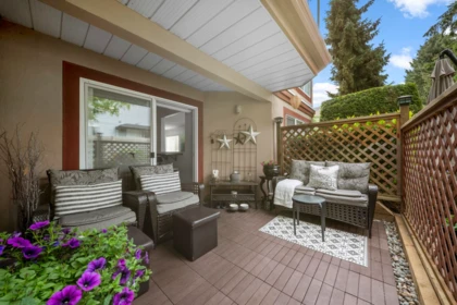 Mudroom Photo of 104 15342 20 Avenue, Surrey, BC