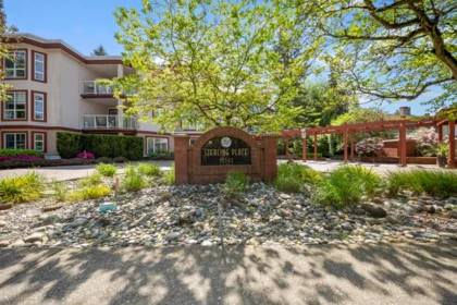 Swimming Pool Photo of 104 15342 20 Avenue, Surrey, BC