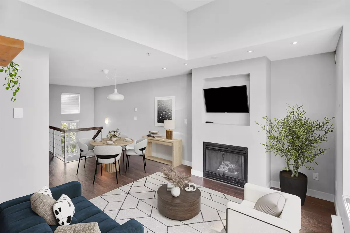 Family Room Photo of 26 2375 W Broadway, Vancouver, BC