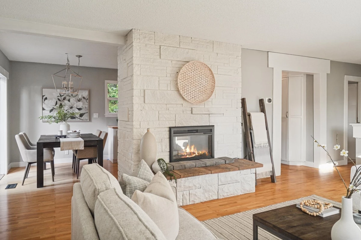 Family Room Photo of 12469 23 Avenue, Surrey, BC