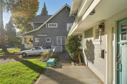 Front Yard Photo of 12469 23 Avenue, Surrey, BC