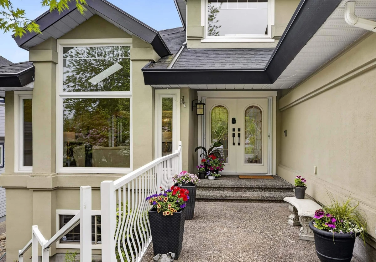 Dining Area Photo of 209 Ravine Drive, Port Moody, BC