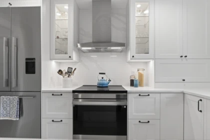 Primary Bathroom Photo of 209 Ravine Drive, Port Moody, BC