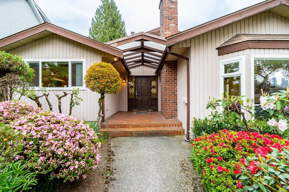 Living Room Photo of 4470 Atlee Avenue, Burnaby, BC