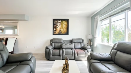 Breakfast Nook Photo of 5 15871 85 Avenue, Surrey, BC