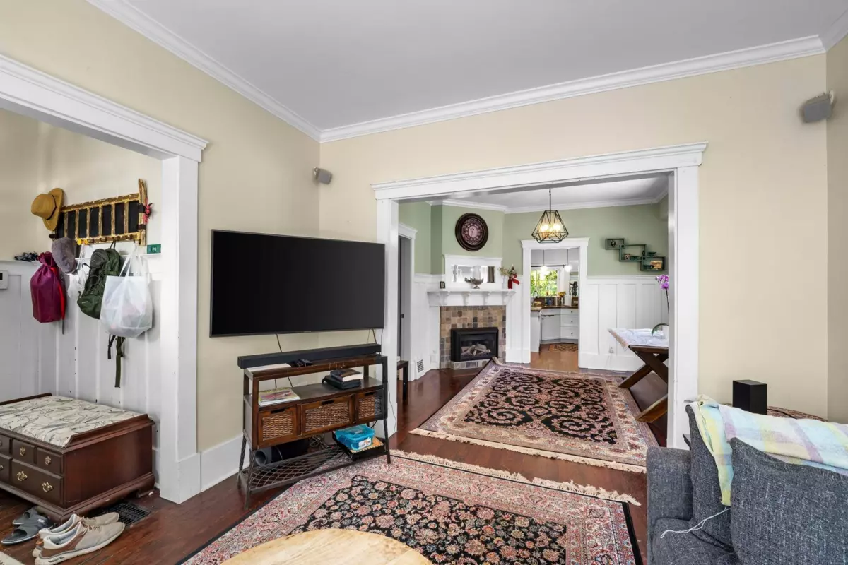 Dining Area Photo of 3707 Inverness Street, Vancouver, BC