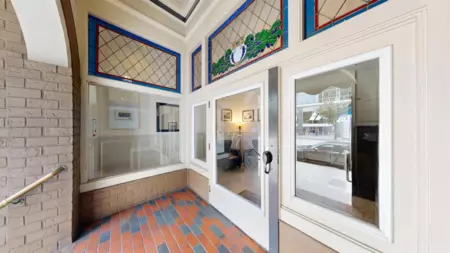 Entry Foyer Photo of 54 777 Burrard Street, Vancouver, BC