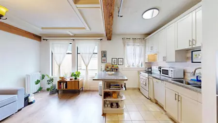 Kitchen Island Photo of 54 777 Burrard Street, Vancouver, BC